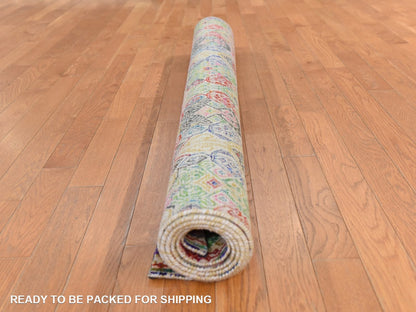 Modern / Contemporary hand-knotted wool/silk rug in Multicolored, 5' x 6'10" — SKU O078767 (view 8)