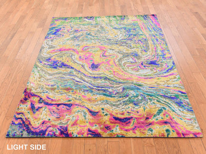 Transitional hand-knotted wool/silk rug in Multicolored, 4'9" x 6'7" — SKU O078768 (view 3)
