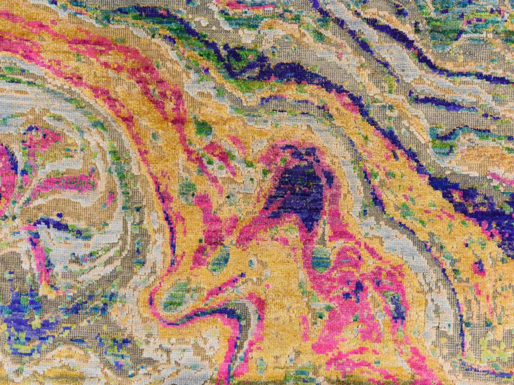 Transitional hand-knotted wool/silk rug in Multicolored, 4'9" x 6'7" — SKU O078768 (view 4)