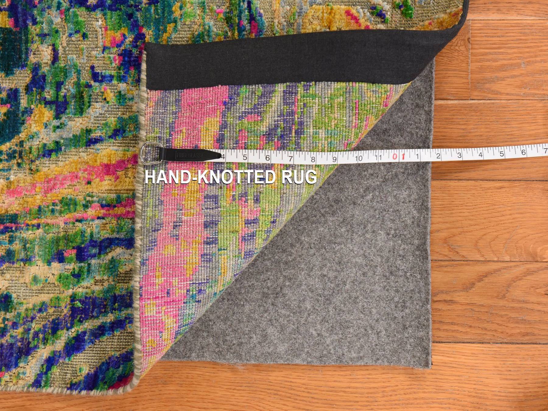 Transitional hand-knotted wool/silk rug in Multicolored, 4'9" x 6'7" — SKU O078768 (view 6)