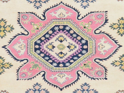 Kazak Kazak hand-knotted wool rug in Ivory & Pink, 8'10" x 11'6" — SKU O078775 (view 5)