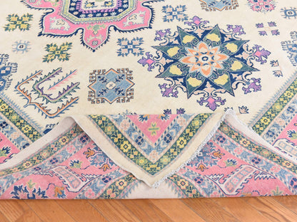 Kazak Kazak hand-knotted wool rug in Ivory & Pink, 8'10" x 11'6" — SKU O078775 (view 8)