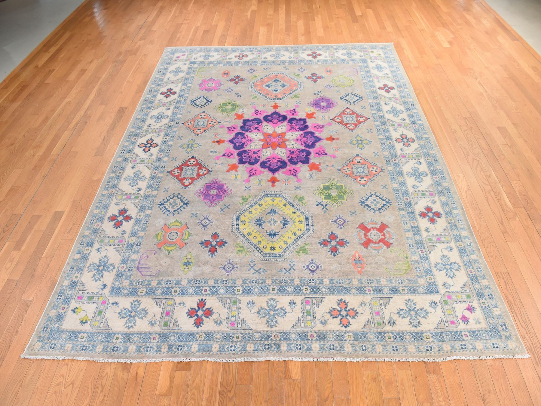 Kazak Kazak hand-knotted wool rug in Brown & Ivory, 9'2" x 11'7" — SKU O078776 (view 2)