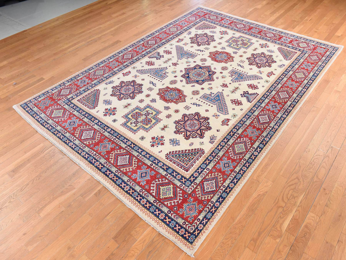 Kazak Kazak hand-knotted wool rug in Ivory & Red, 8'8" x 12' — SKU O078777 (view 4)