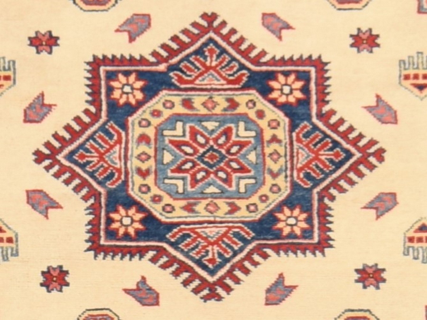 Kazak Kazak hand-knotted wool rug in Ivory & Red, 8'8" x 12' — SKU O078777 (view 5)