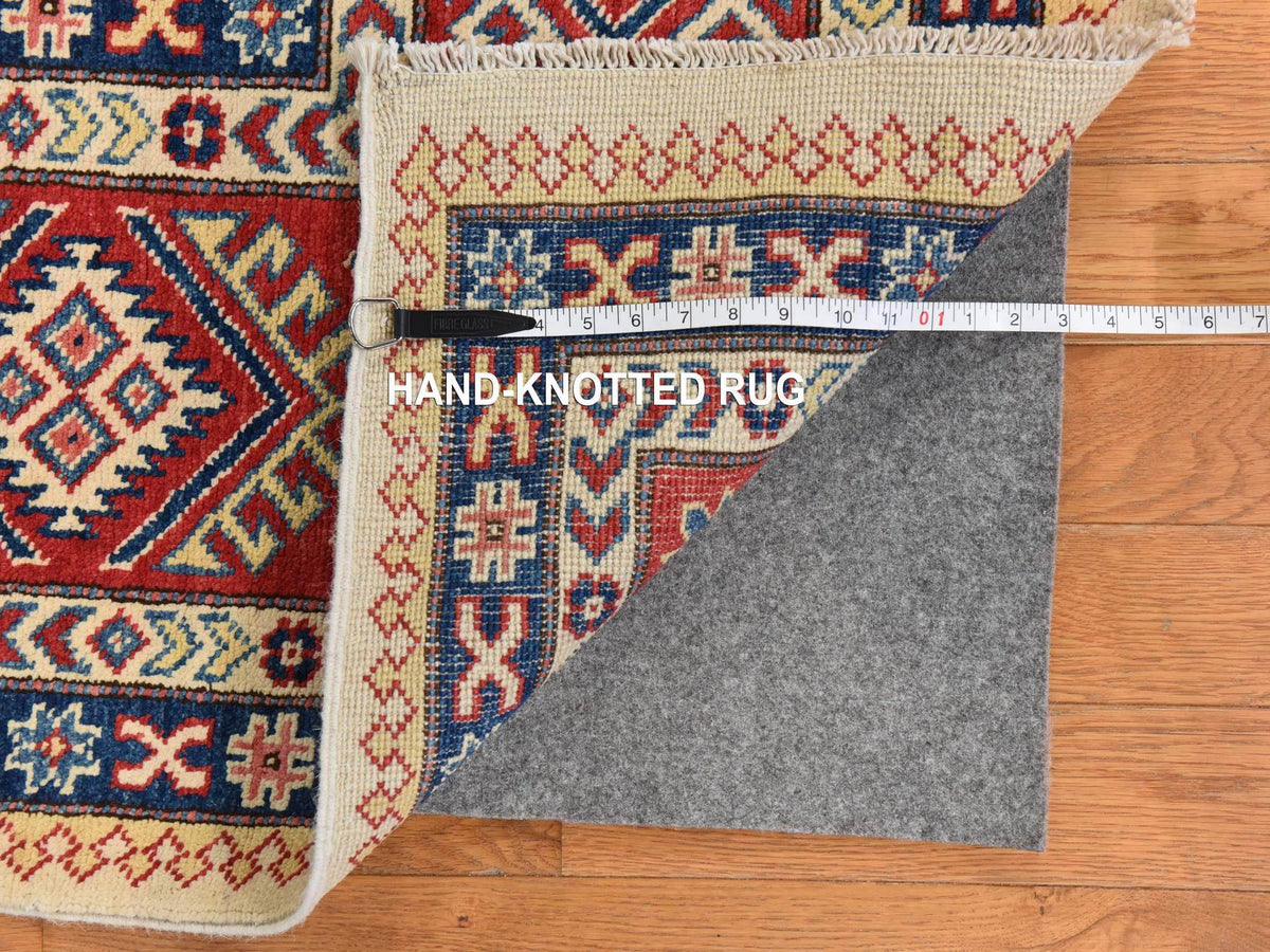 Kazak Kazak hand-knotted wool rug in Ivory & Red, 8'8" x 12' — SKU O078777 (view 7)