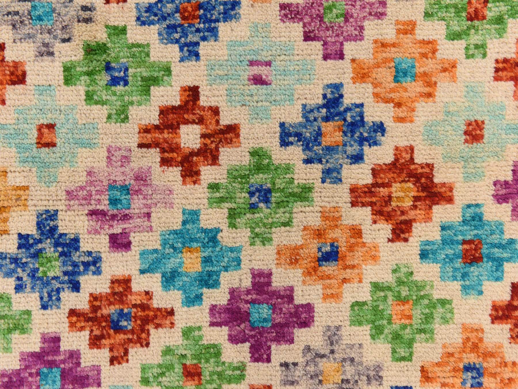 Baluch Tribal & Geometric hand-knotted wool rug in Ivory, 3'6" x 4'10" — SKU O078781 (view 4)