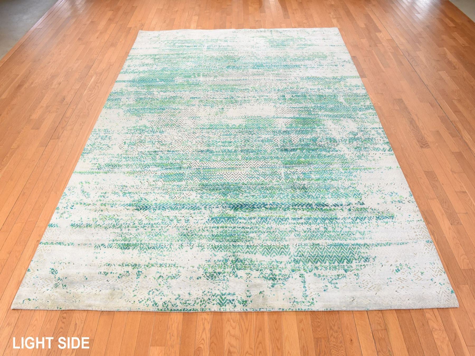 hand-knotted wool/silk rug in Green, 8'10" x 12', SKU O078841 (view 3)