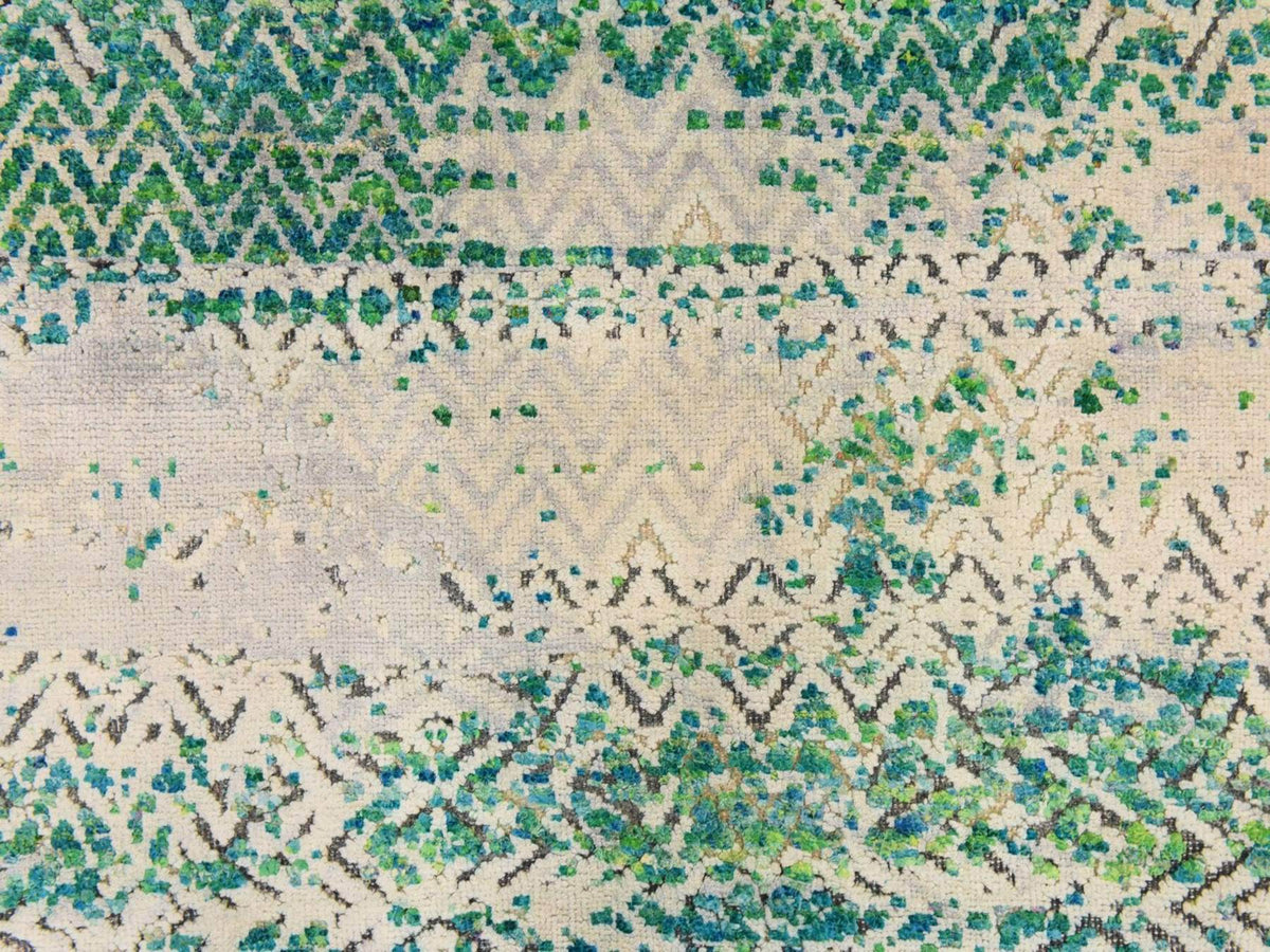  hand-knotted wool/silk rug in Green, 8'10" x 12', SKU O078841 (view 5)