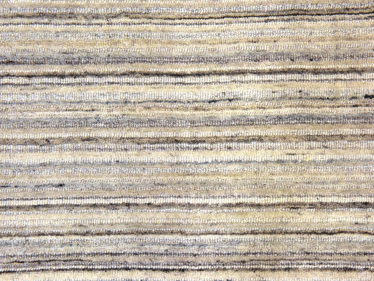 Modern / Contemporary hand-knotted wool rug in Ivory, 8' x 8', SKU O078849 (view 4)