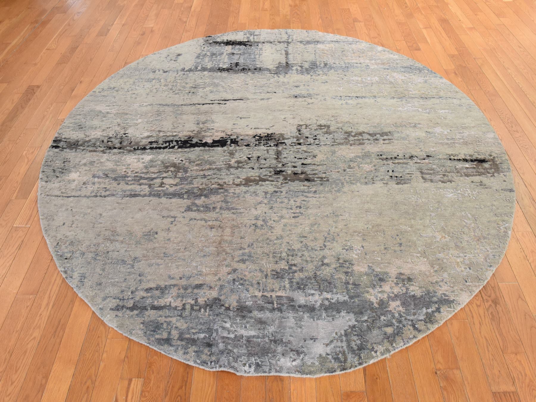 Modern / Contemporary hand-knotted wool/silk rug in Beige, 8' x 8', SKU O078852 (view 2)