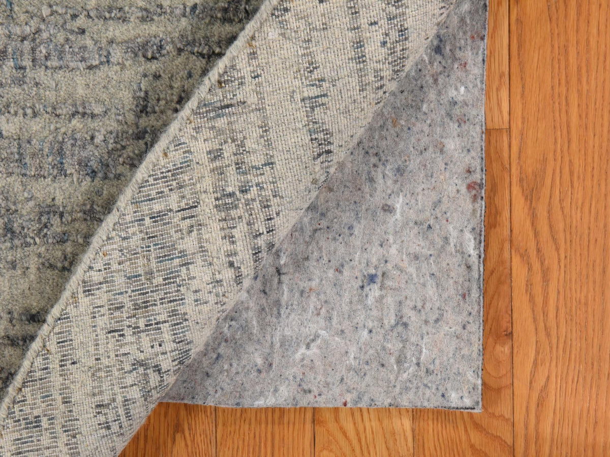 Modern / Contemporary hand-knotted wool/silk rug in Beige, 7'8" x 7'9", SKU O078853 (view 7)