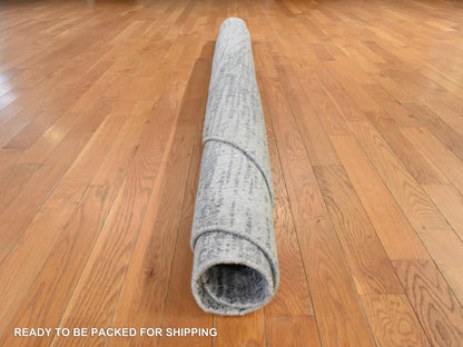 Modern / Contemporary hand-knotted wool/silk rug in Beige, 7'8" x 7'9", SKU O078853 (view 9)
