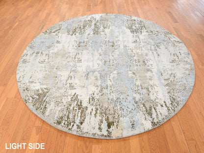 Modern / Contemporary hand-knotted wool/silk rug in Ivory, 8'1" x 8'1", SKU O078854 (view 3)