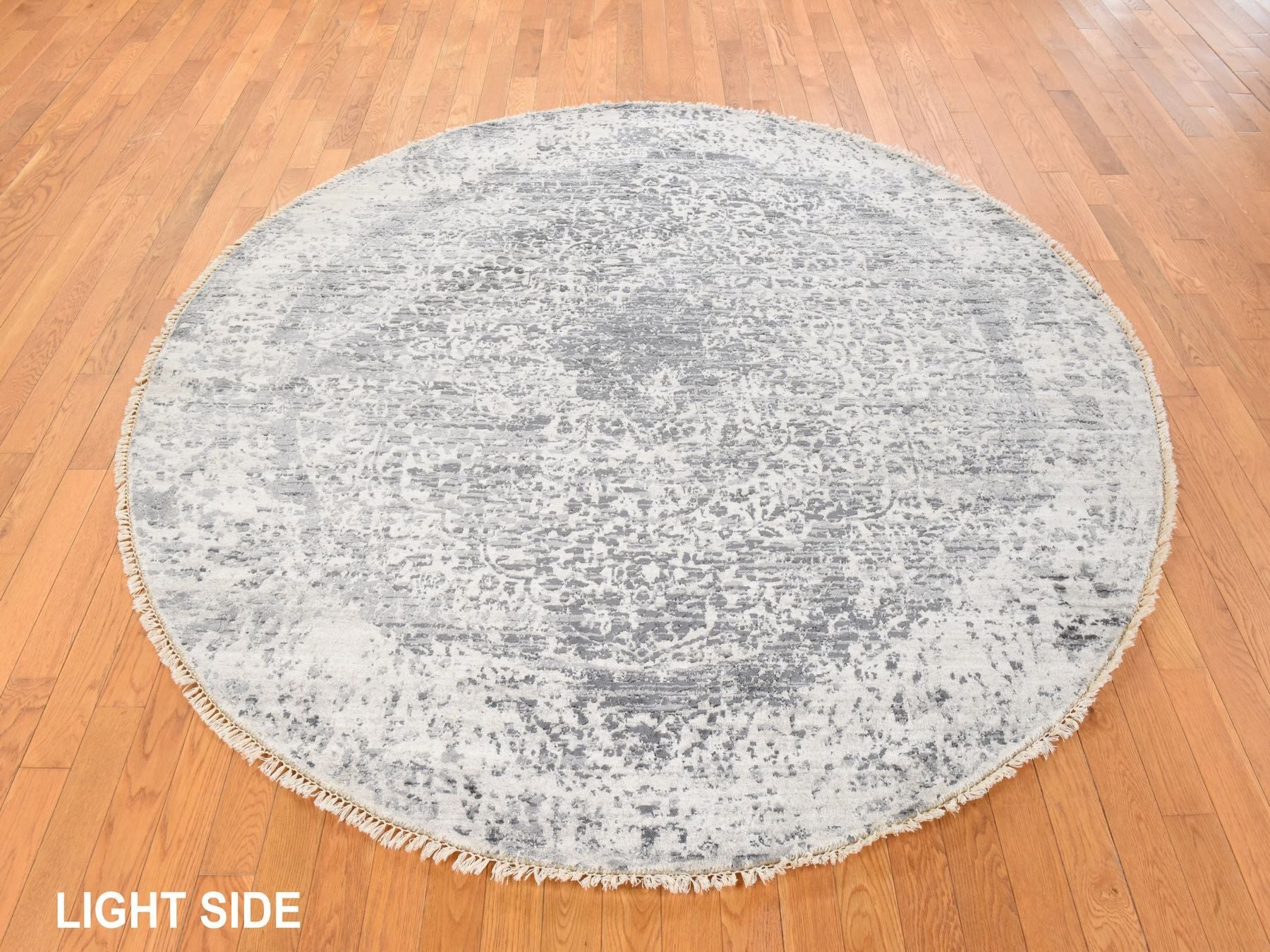 Persian Modern / Contemporary hand-knotted wool/silk rug in Gray, 7' x 7', SKU O078857 (view 3)