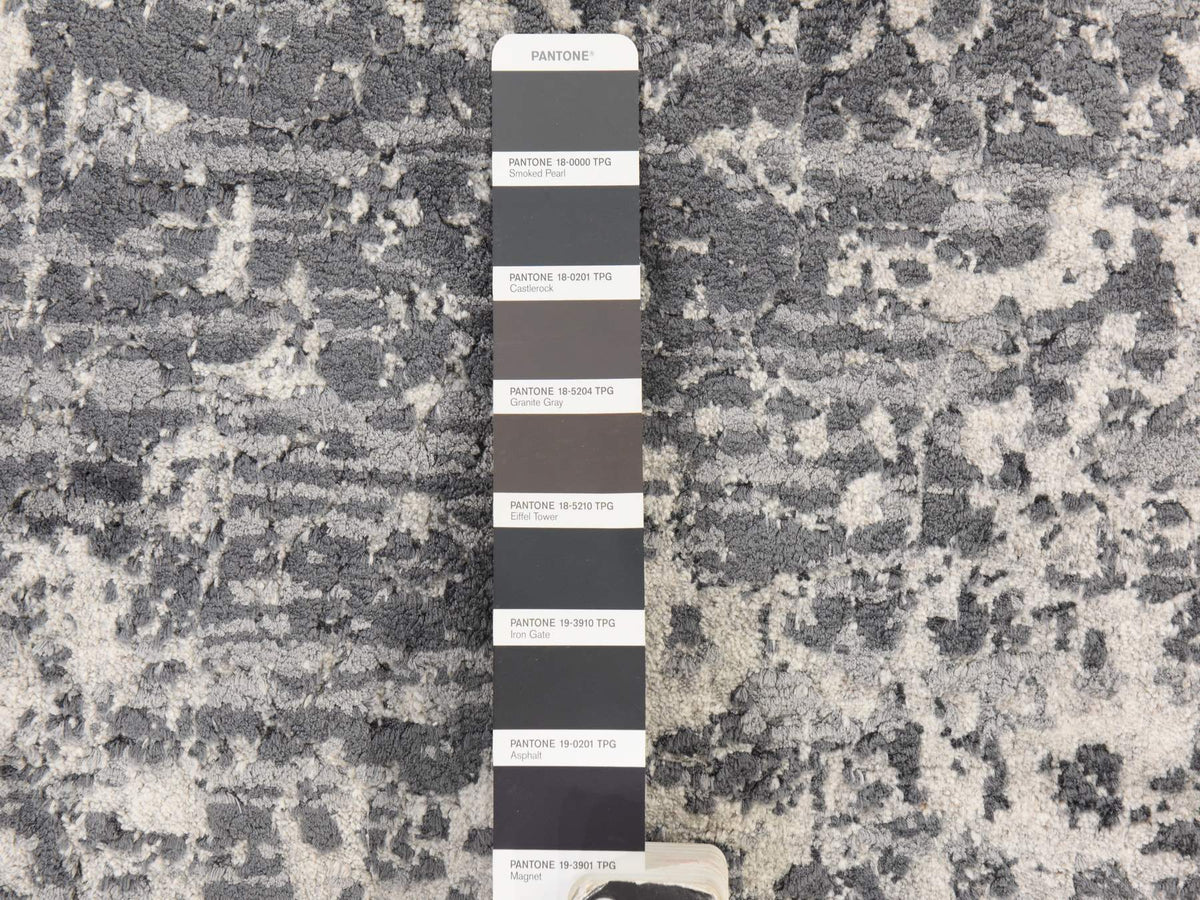 Persian Modern / Contemporary hand-knotted wool/silk rug in Gray, 7' x 7', SKU O078857 (view 5)