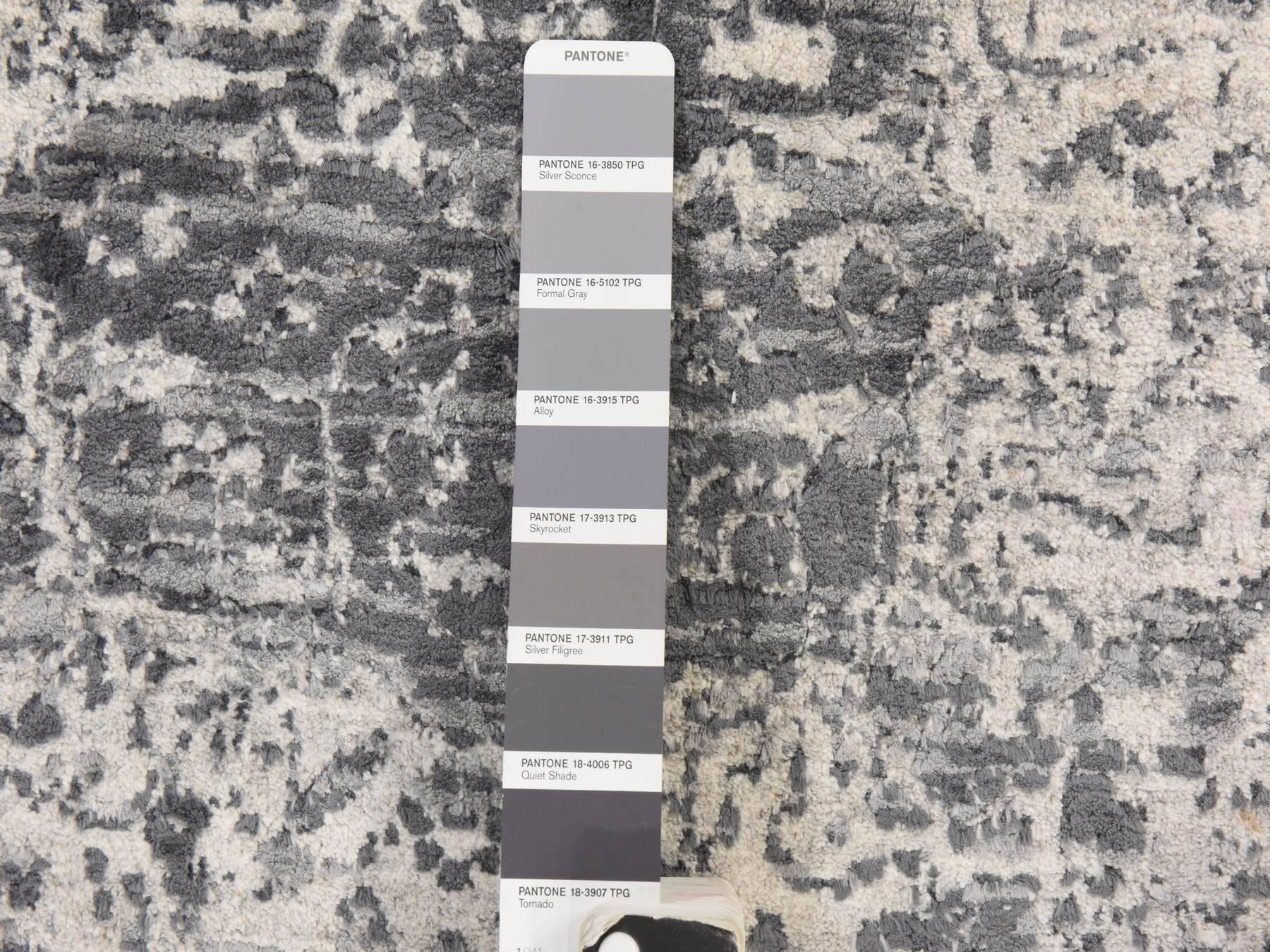 Persian Modern / Contemporary hand-knotted wool/silk rug in Gray, 8' x 8', SKU O078864 (view 5)