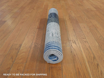 Modern / Contemporary hand-knotted wool/silk rug in Ivory, 3'1" x 5', SKU O078874 (view 7)