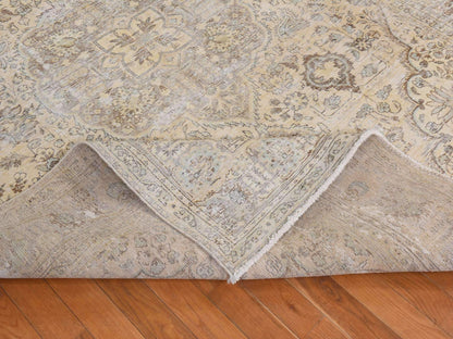 Persian Vintage hand-knotted wool rug in Beige, 6'8" x 9'8", SKU O078878 (view 8)