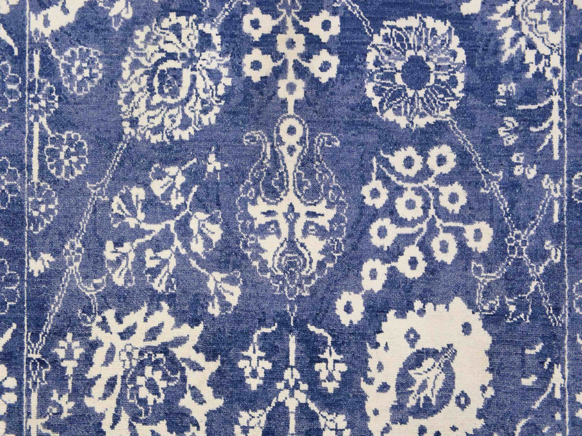 Tabriz Transitional hand-knotted wool/silk rug in Blue, 6'2" x 9', SKU O078892 (view 5)