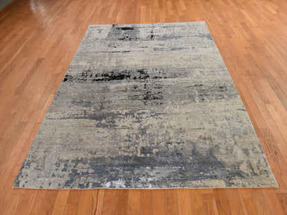 Modern / Contemporary hand-knotted wool/silk rug in Beige, 6'3" x 8'10", SKU O078896 (view 2)