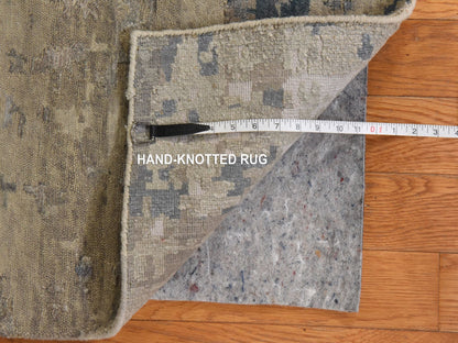 Modern / Contemporary hand-knotted wool/silk rug in Beige, 6'3" x 8'10", SKU O078896 (view 7)