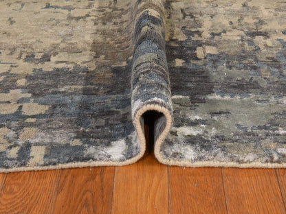 Modern / Contemporary hand-knotted wool/silk rug in Beige, 6'3" x 8'10", SKU O078896 (view 9)