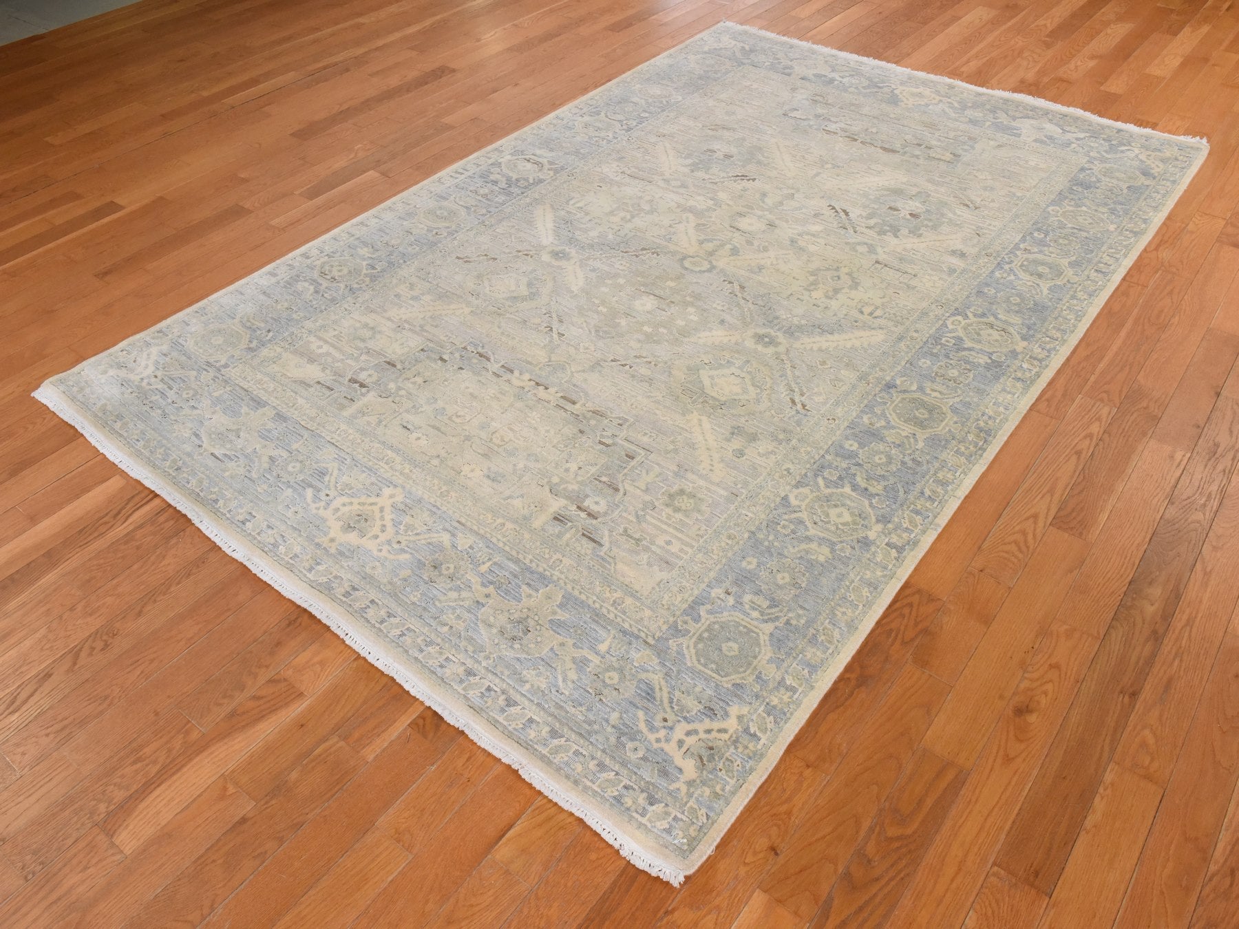 Oushak Oushak hand-knotted wool/silk rug in Ivory, 6' x 9'5", SKU O078897 (view 4)