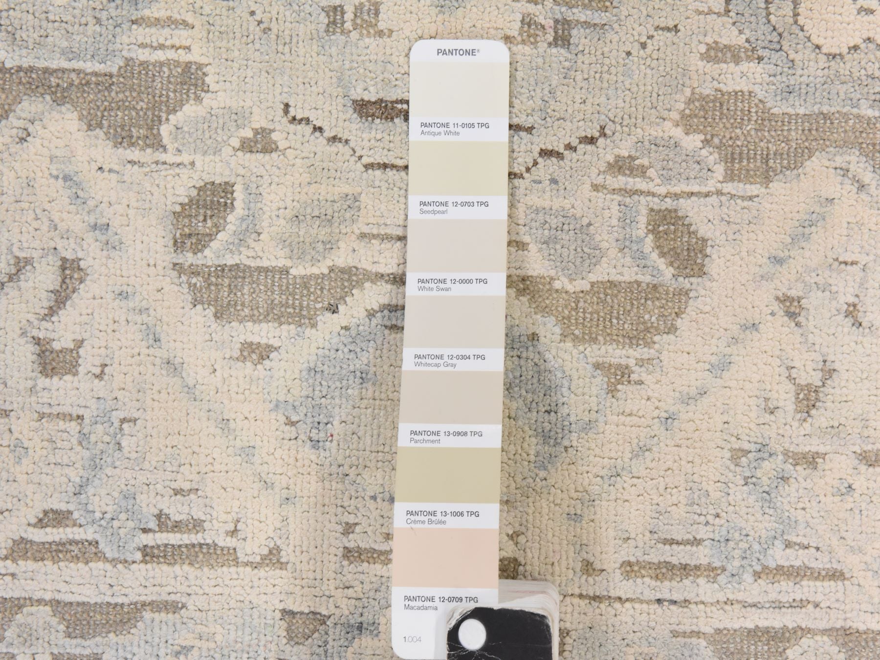Oushak Oushak hand-knotted wool/silk rug in Ivory, 6' x 9'5", SKU O078897 (view 6)