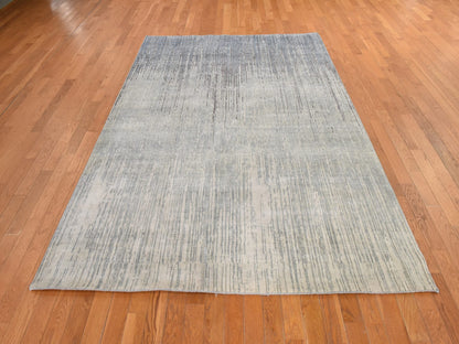 Modern / Contemporary hand-knotted silk rug in Gray, 6' x 8'10", SKU O078898 (view 2)