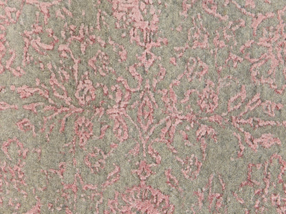 Transitional Transitional hand-knotted wool/silk rug in Pink, 6' x 9', SKU O078900 (view 5)