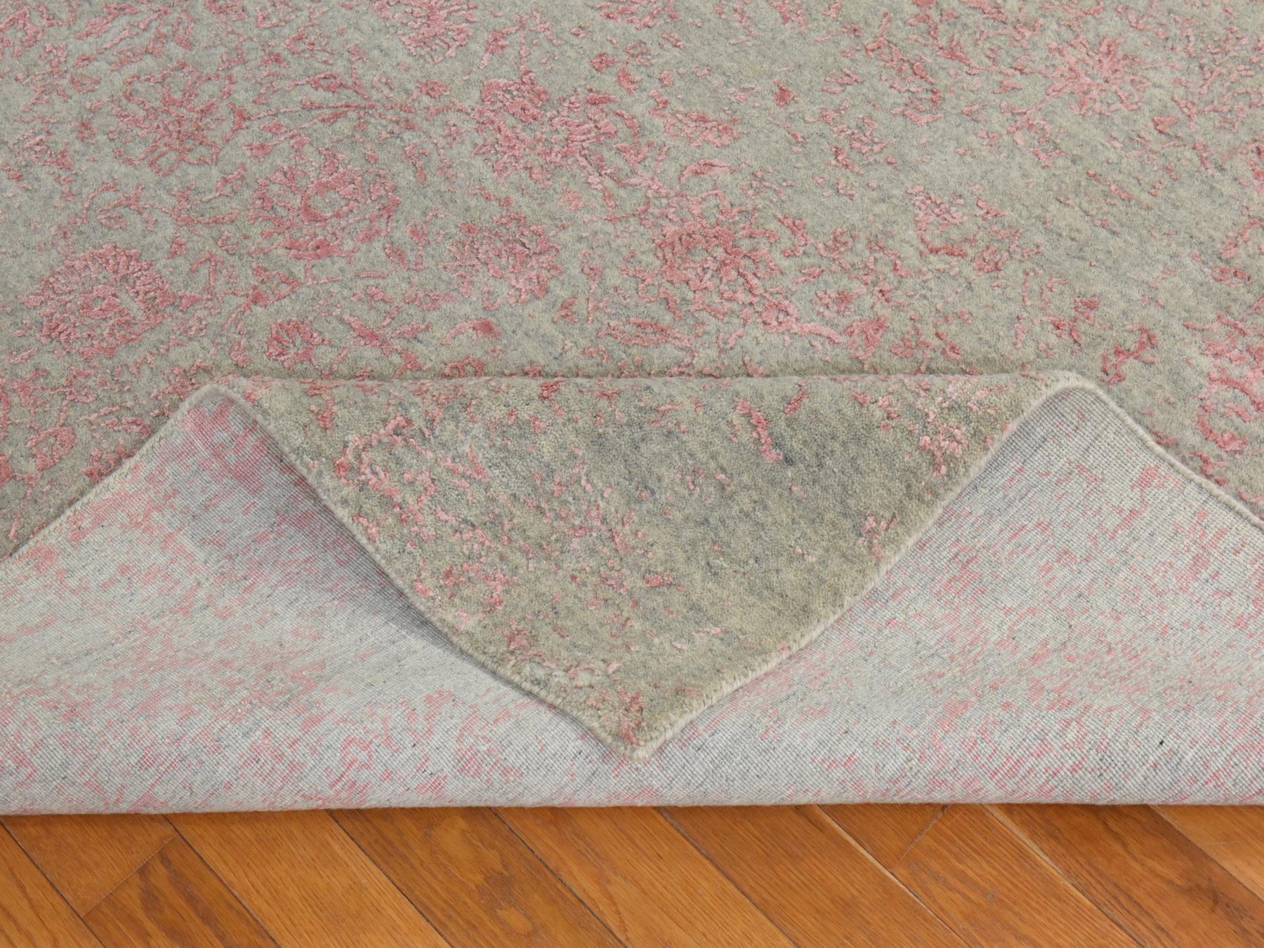 Transitional Transitional hand-knotted wool/silk rug in Pink, 6' x 9', SKU O078900 (view 8)