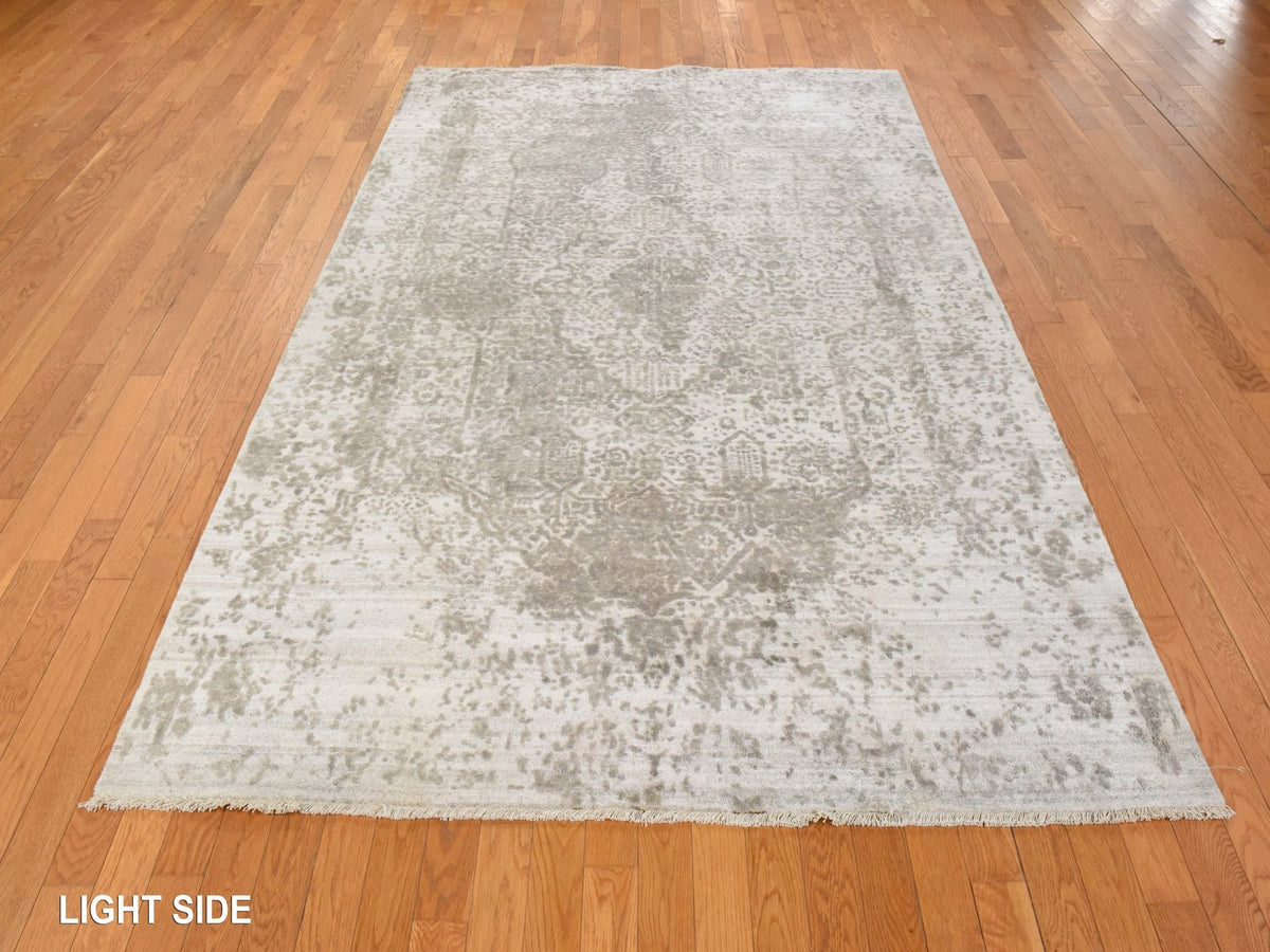 Persian Transitional hand-knotted wool/silk rug in Gray, 6' x 9', SKU O078901 (view 3)