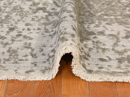 Persian Transitional hand-knotted wool/silk rug in Gray, 6' x 9', SKU O078901 (view 9)
