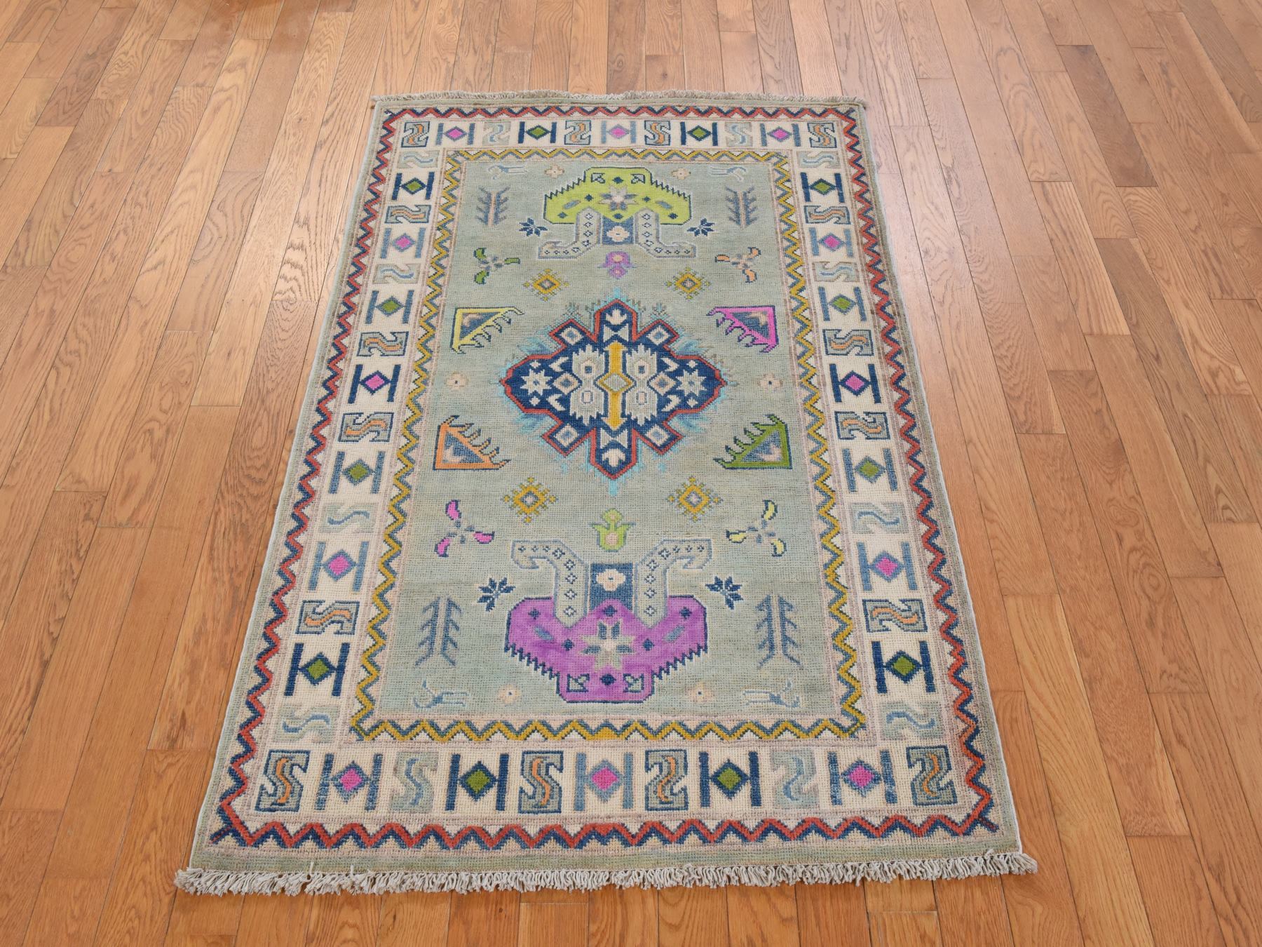 Kazak Kazak hand-knotted wool rug in Green, 3'4" x 4'9", SKU O078905 (view 2)