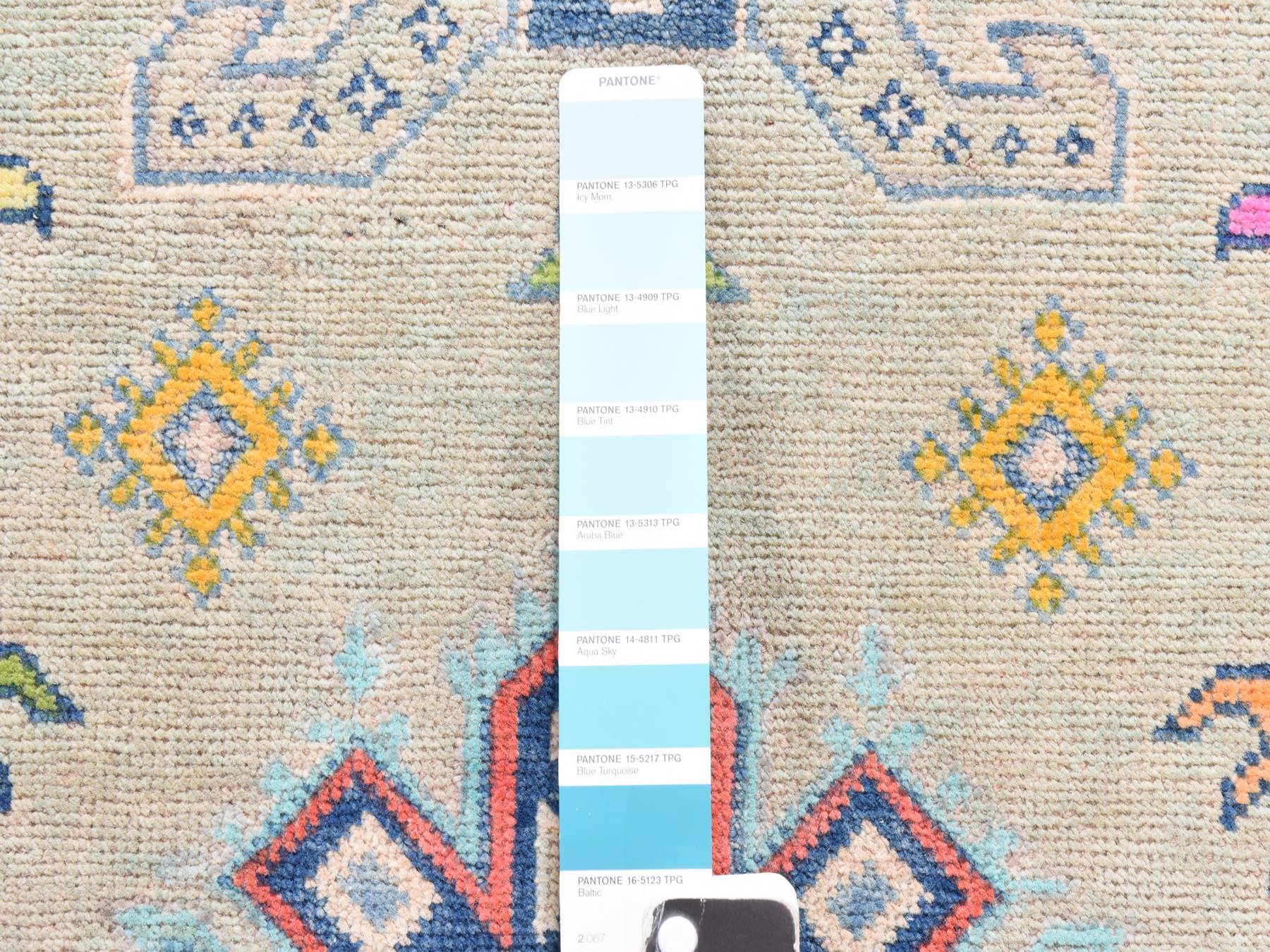 Kazak Kazak hand-knotted wool rug in Green, 3'4" x 4'9", SKU O078905 (view 4)