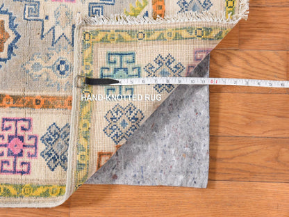 Kazak Kazak hand-knotted wool rug in Gray, 3'1" x 4'10", SKU O078906 (view 5)