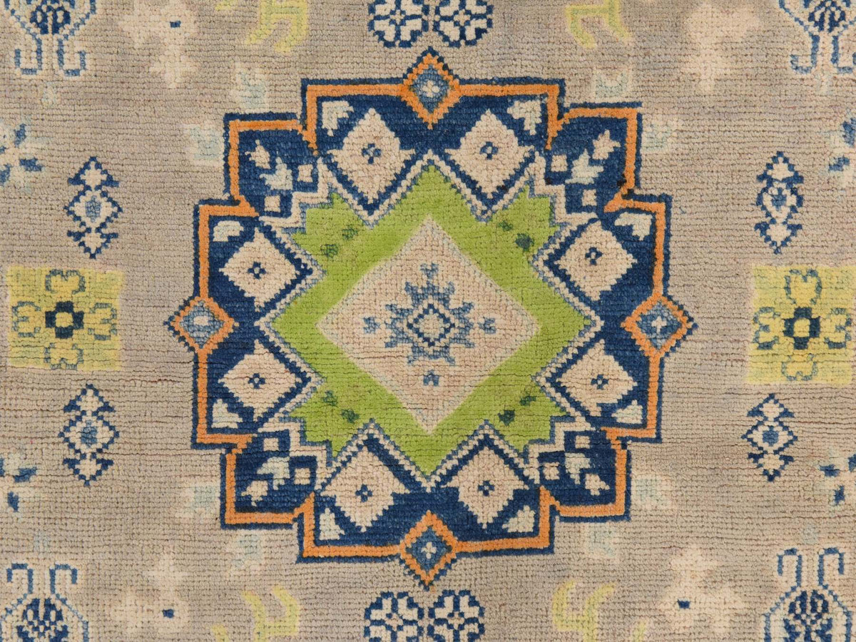 Kazak Kazak hand-knotted wool rug in Brown, 3'3" x 5', SKU O078907 (view 3)