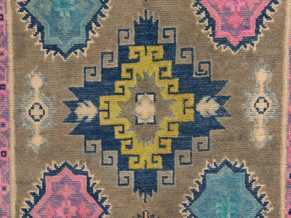 Kazak Kazak hand-knotted wool rug in Brown, 3'2" x 4'9", SKU O078909 (view 3)