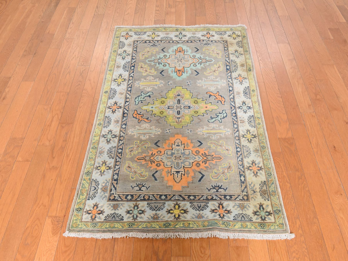 Kazak Kazak hand-knotted wool rug in Gray, 3'3" x 5', SKU O078918 (view 2)