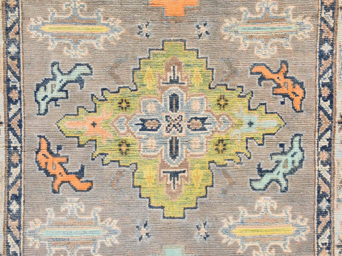 Kazak Kazak hand-knotted wool rug in Gray, 3'3" x 5', SKU O078918 (view 3)