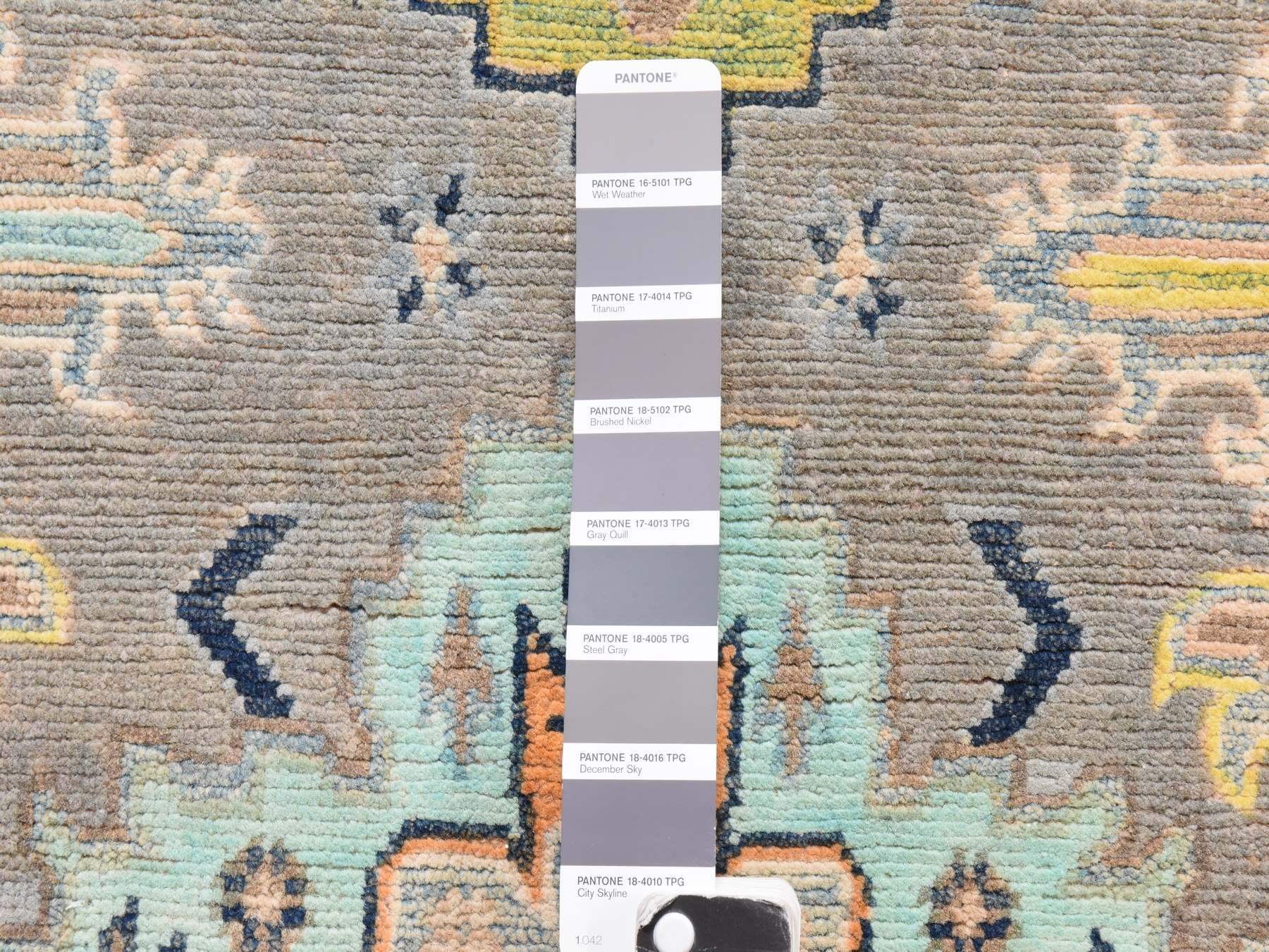 Kazak Kazak hand-knotted wool rug in Gray, 3'3" x 5', SKU O078918 (view 4)