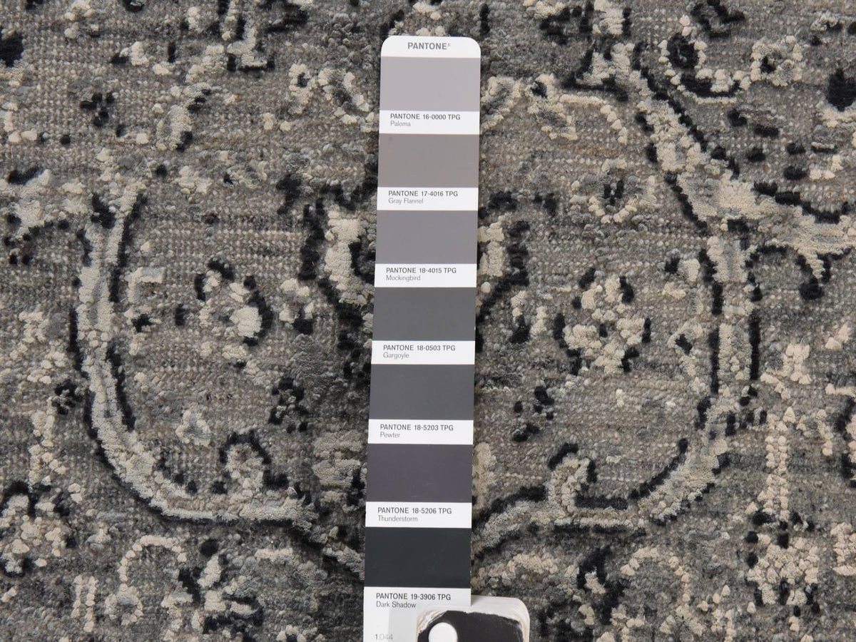 Persian Transitional hand-knotted wool/silk rug in Gray, 3'1" x 5'1", SKU O078922 (view 4)