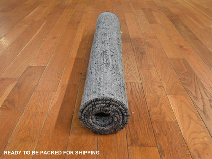 Persian Transitional hand-knotted wool/silk rug in Gray, 3'1" x 5'1", SKU O078922 (view 7)
