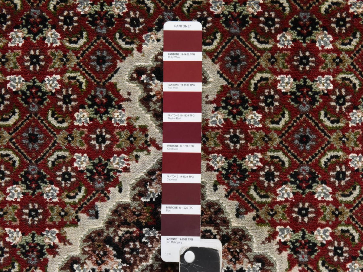 Tabriz hand-knotted wool runner in Red, 2'8" x 10'1", SKU O078931 (view 4)