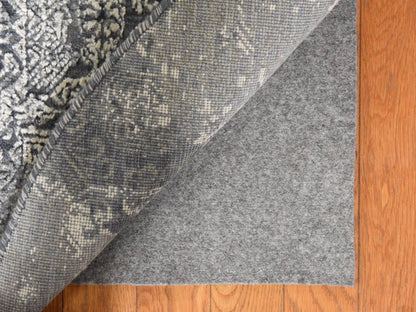 Transitional hand-knotted wool/silk rug in Gray, 4' x 4', SKU O078942 (view 6)