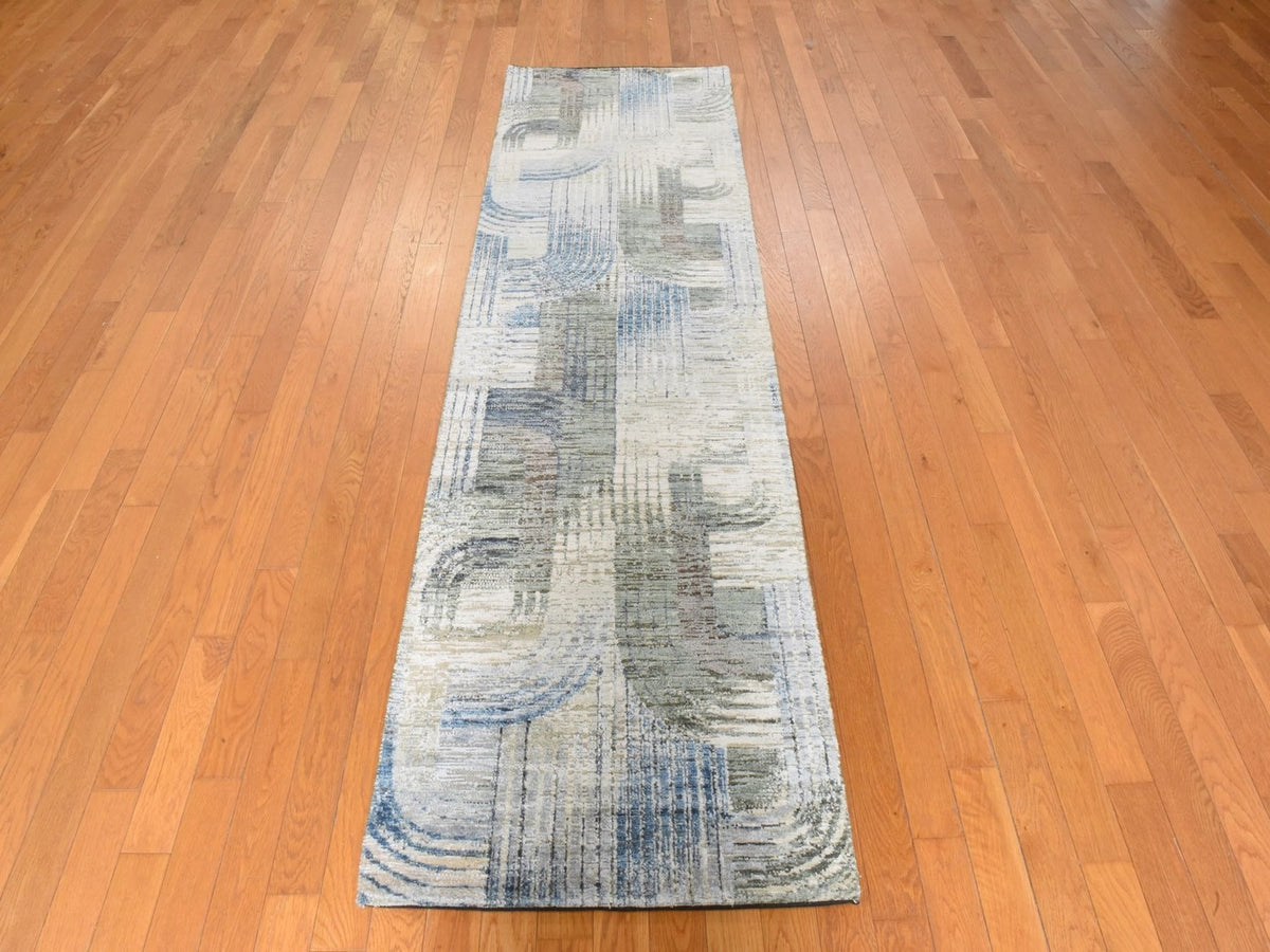Modern / Contemporary hand-knotted wool/silk runner in Ivory, 2'6" x 8'6", SKU O078952 (view 2)