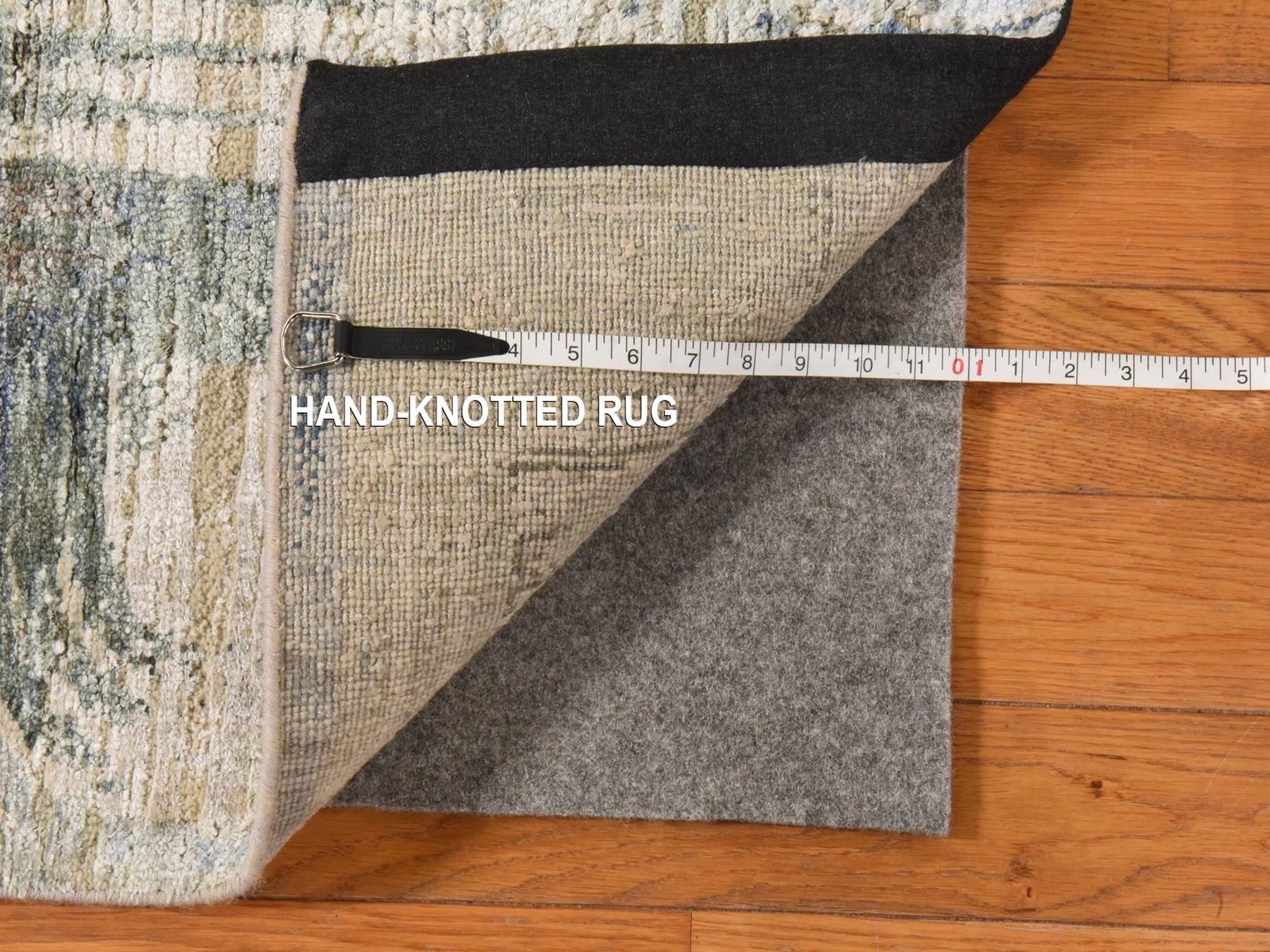 Modern / Contemporary hand-knotted wool/silk runner in Ivory, 2'8" x 6'1", SKU O078953 (view 5)