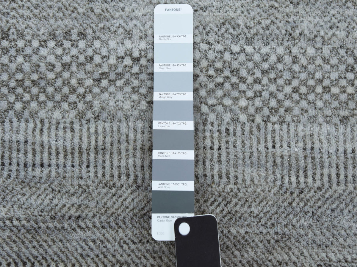 Gabbeh Modern / Contemporary hand-knotted wool/silk runner in Gray, 2'7" x 10' — SKU O079139 (view 4)