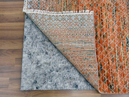 Modern / Contemporary hand-knotted wool rug in Orange, 9'10" x 13'10" — SKU O079168 (view 4)